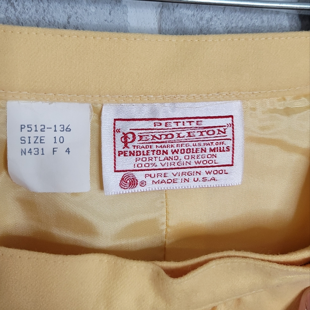 Pendleton Yellow Skirt Set - Picture 15 of 15
